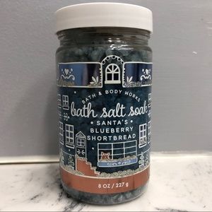 New Bath & Body Works Santa’s Blueberry Shortbread Bath Salts